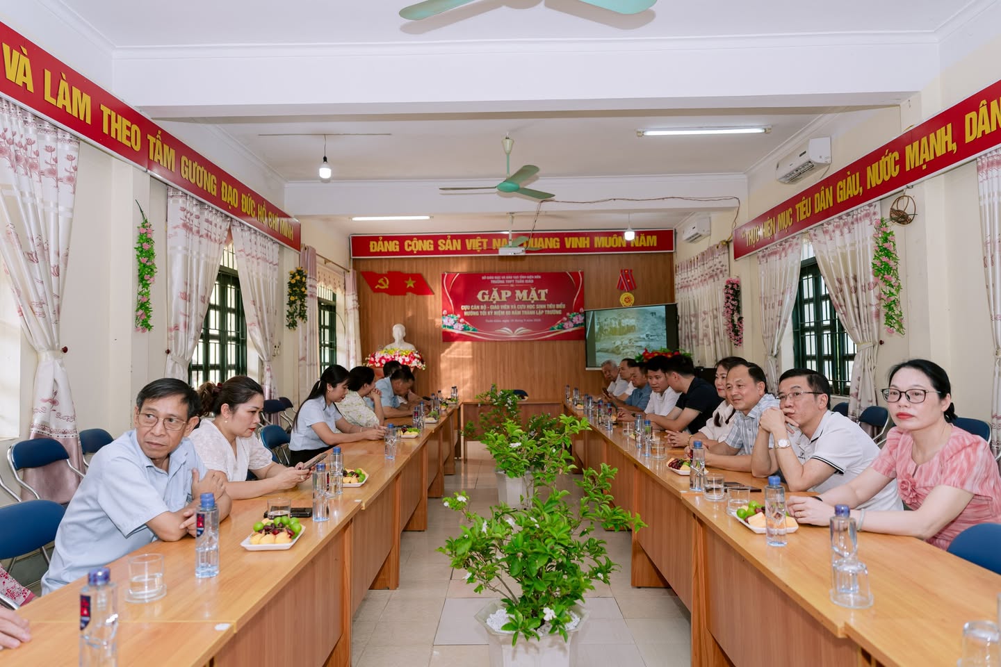 Trong không khí phấn khởi, tự hào chuẩn bị cho lễ kỷ niệm 60 năm thành lập trường THPT Tuần Giáo, chiều ngày 19/9/2026…